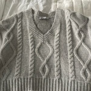 ZARA CABLE KNIT SWEATER